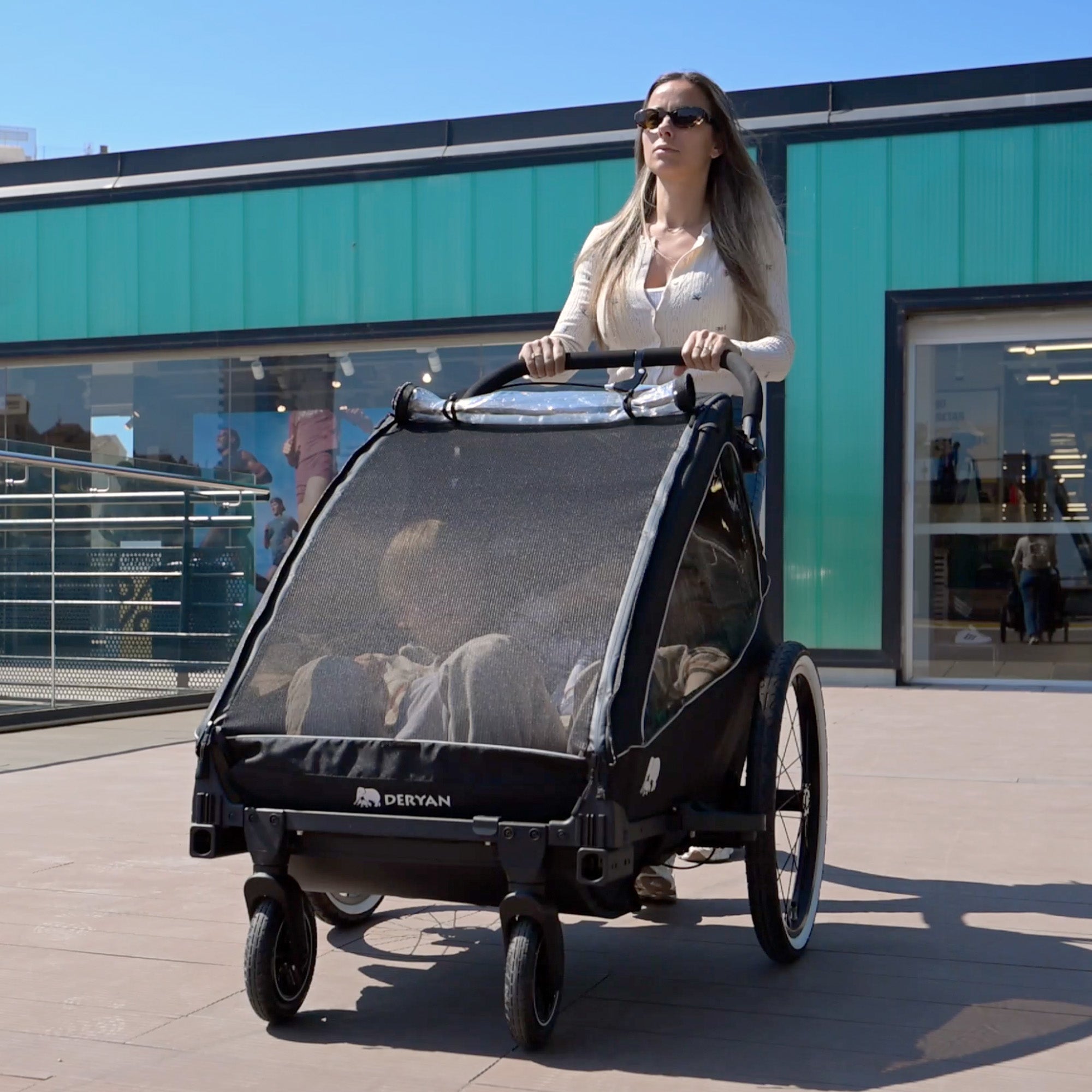 Luxe Fietskar V2 - Wandelwagen - Hardloopkinderwagen Zwart