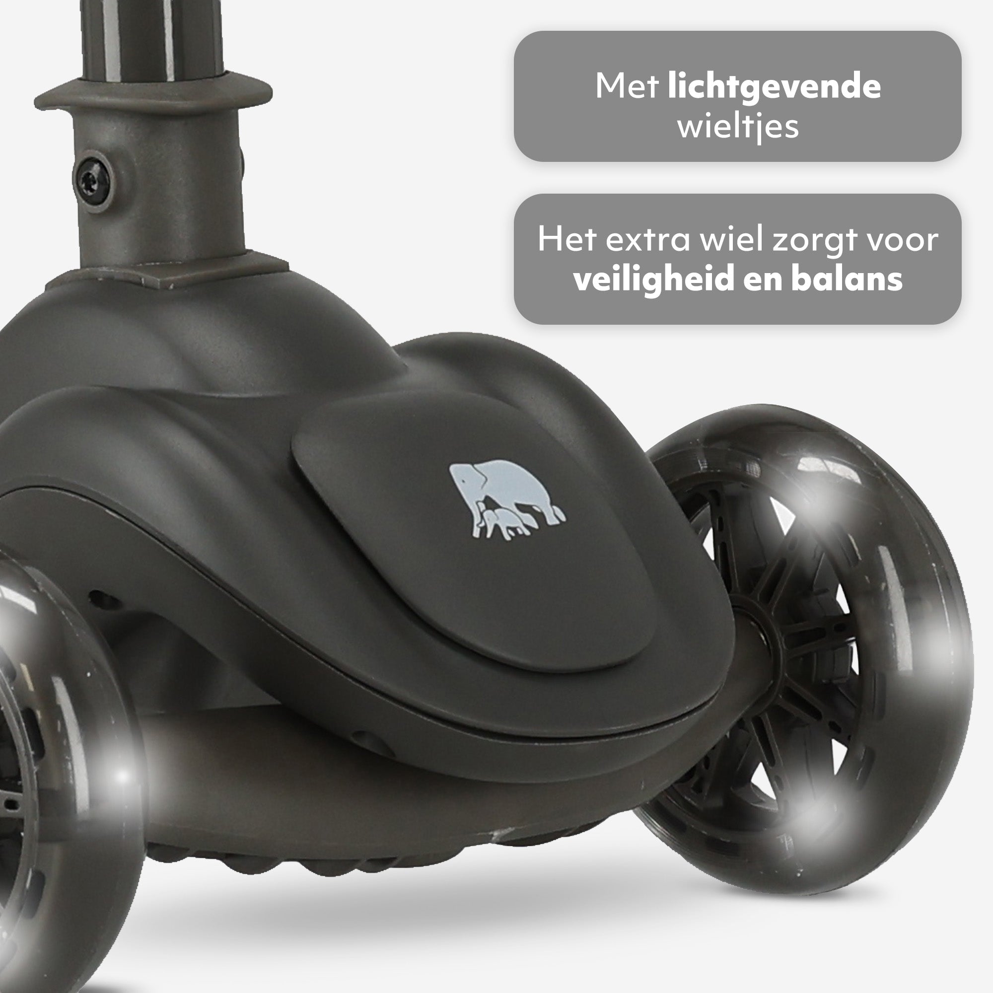 Harvey Kinderstep step 3 wielen - leeftijdsgroep 3+ - max 50kg - LED verlichting in de wielen - hoogte verstelbaar 65-70-75-80 cm - Zwart 4.6