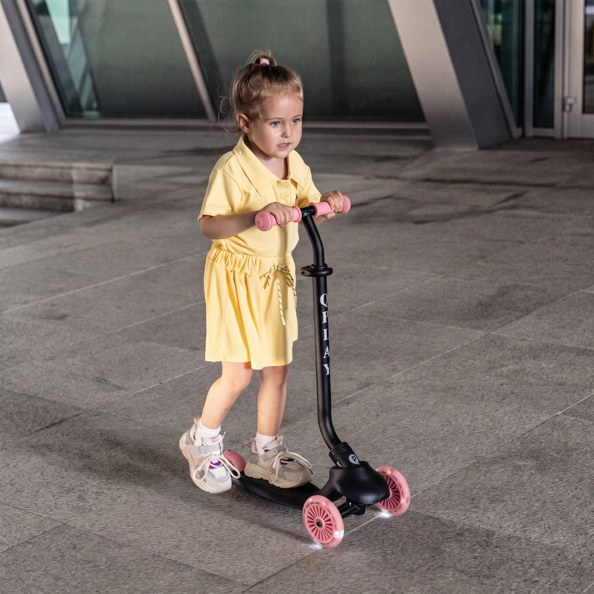 Qplay Sema Evo Kinderstep - 6-in-1 step - LED wielen - Roze
