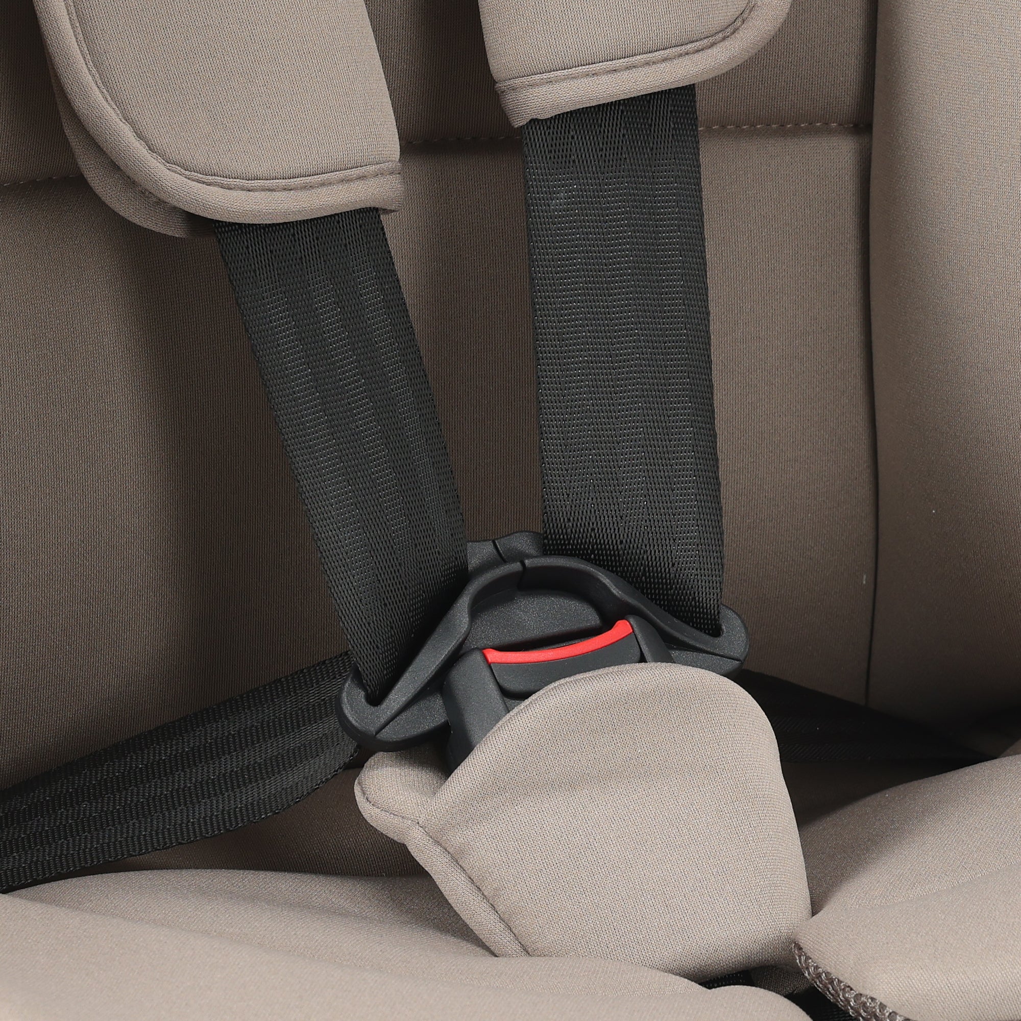 Carter Luxe i-Size/isofix Autostoel 76-150 cm - 9-36 kg - Diepe zitting - Afstelbare hoofdsteun - Veiligheidssystemen - Eenvoudig te reinigen - Groep 1/2/3 - Nougat