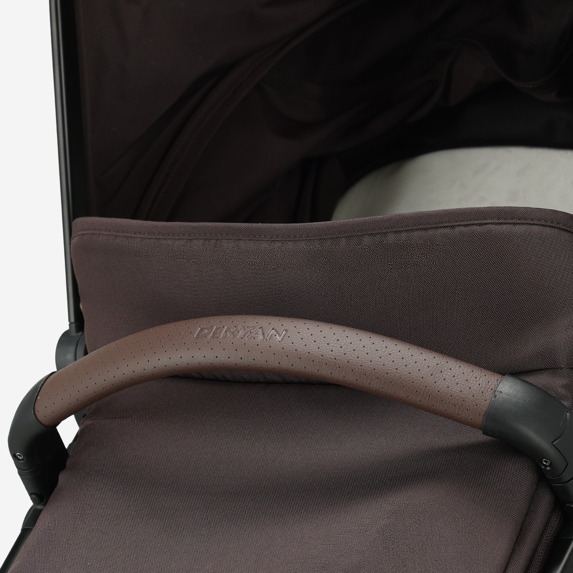 Noa 3-in-1 Kinderwagen Chocolate Brown