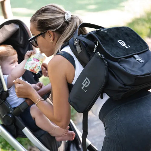 Deryan Wickeltaschen-Rucksack mit Wickelauflage - Inklusive Flaschenwärmer - Kinderwagenhaken und Isoliertasche - Schwarz